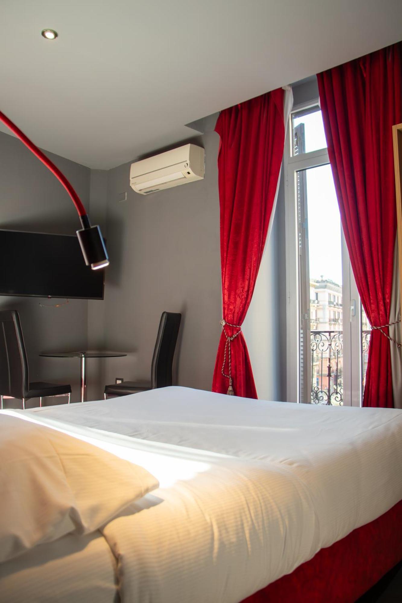 Beb Umberto I Napoli Otel Dış mekan fotoğraf