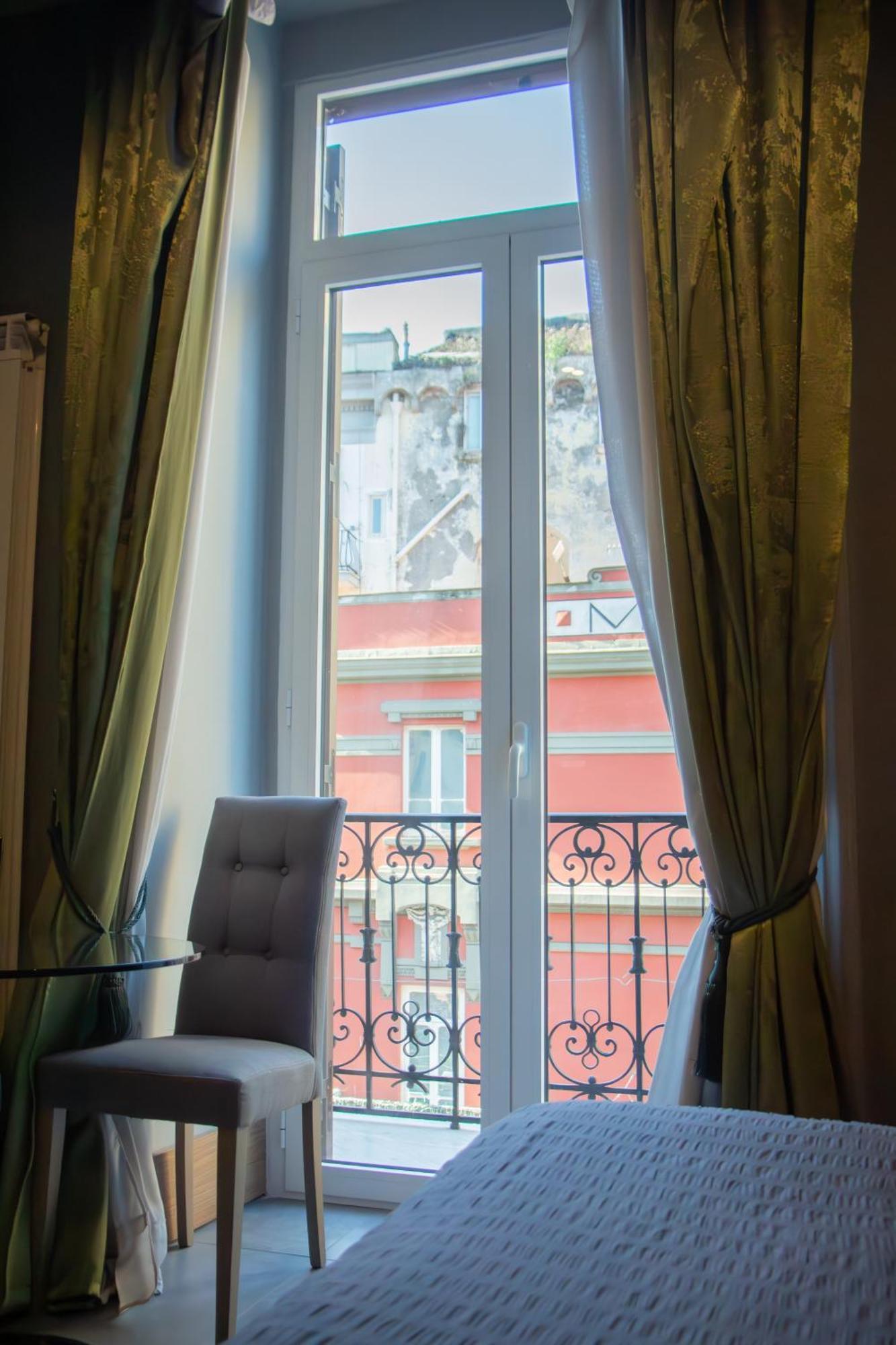 Beb Umberto I Napoli Otel Dış mekan fotoğraf